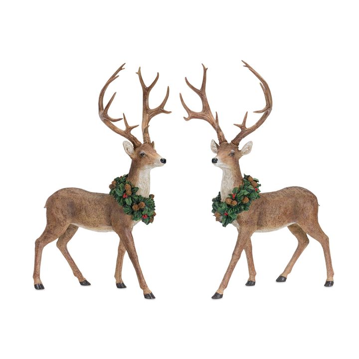 Set of 2 Resin Deer with Wreath for Charming Seasonal Decorations