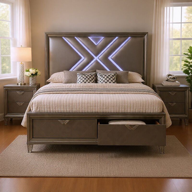 Queen Bedroom Set, Gray, Silver Wood, 3 Piece Set with 2 Nightstands image number 8