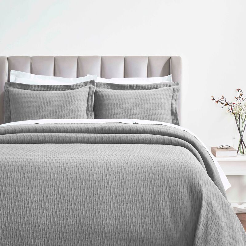 Lightweight Cotton Matelasse Bedspread Set with Diamond Pattern image number 0