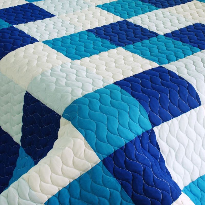 Full Queen Mild Winter 3 Piece Patchwork Quilt Set with Vermicelli Quilting image number 3