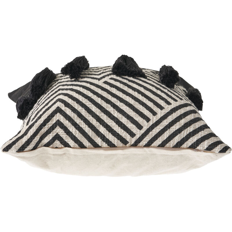 HomeRoots Set of Two Black and White Chevron Cotton Throw Pillow With Tassels image number 2