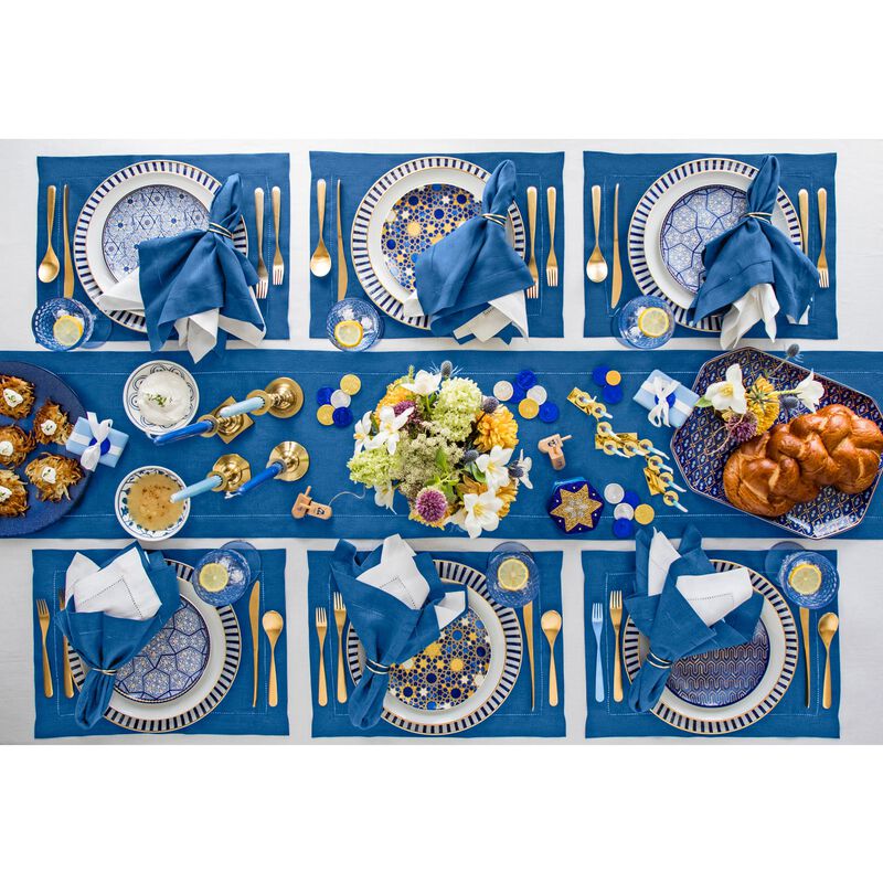 Christmas Linen Placemats 14 x 19 in Set of 4 - Classic Hemstitch, Solino Home