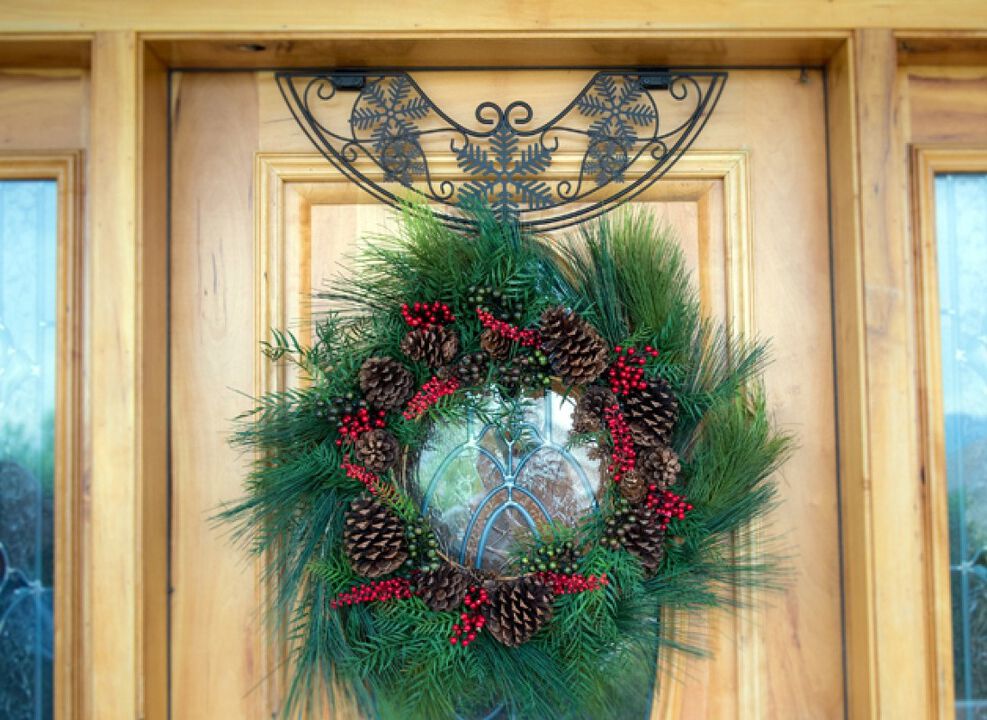 24" Brown Snowflake Style Adjustable Decorative Christmas Wreath Hanger
