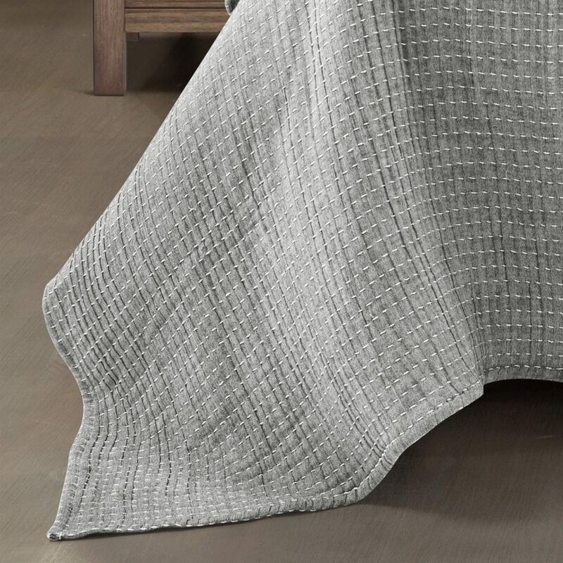 Hivvago Reversible Cotton Yarn Woven Quilt Set in Grey Cream