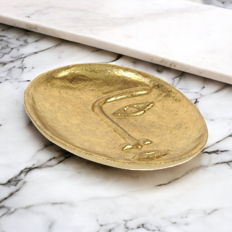 Cast Iron Abstract Face Oval Trinket Tray – Modern Decorative Tray for Jewelry, Keys, and Small Items