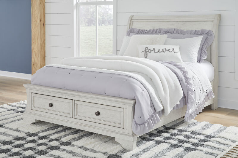 Robbinsdale Full Sleigh Storage Bed image number 1