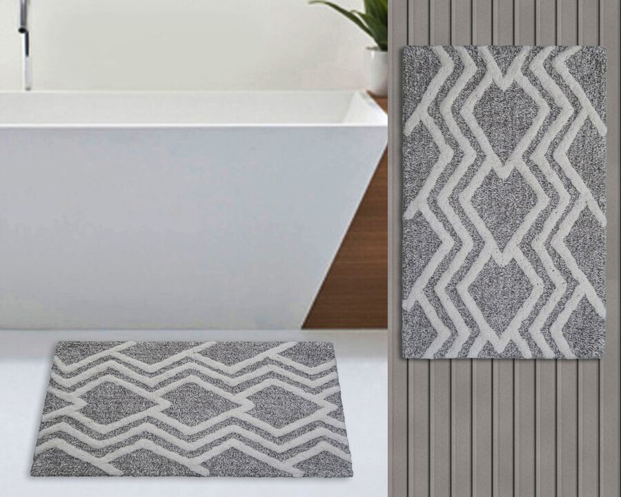 Bathroom Rug Geometric Pattern in Grey & Ivory 20"x32"
