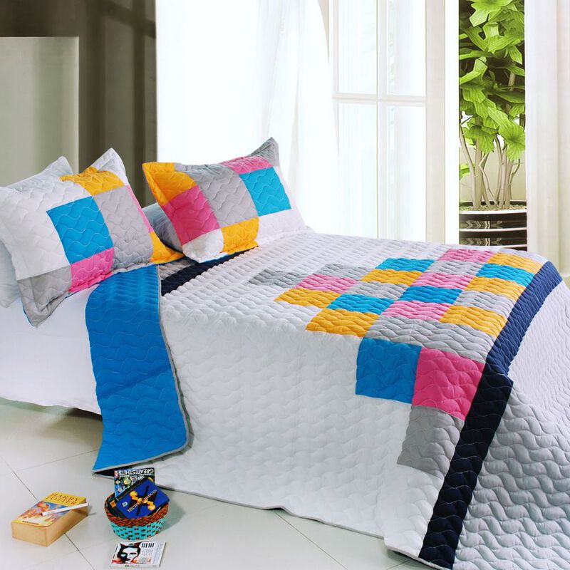 3 Piece Vermicelli Quilted Patchwork Quilt Set Pure Heaven Collection image number 0