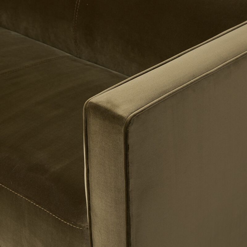 Phillip RAF 2-Piece Sectional