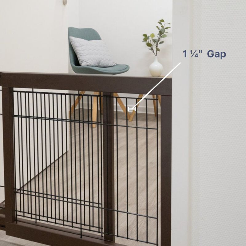 TRIXIE Adjustable Wooden Freestanding Pet Gate, Tall Step Over, Expands to 42.5" image number 3