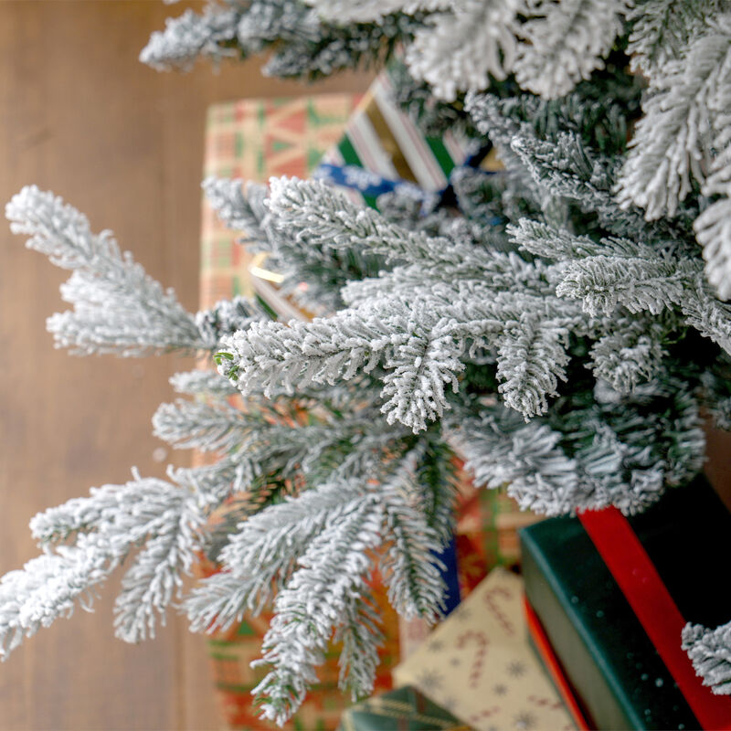 BreeBe 7.5FT Hinged Flocked Xmas Tree with Realistic Branch Tips image number 7