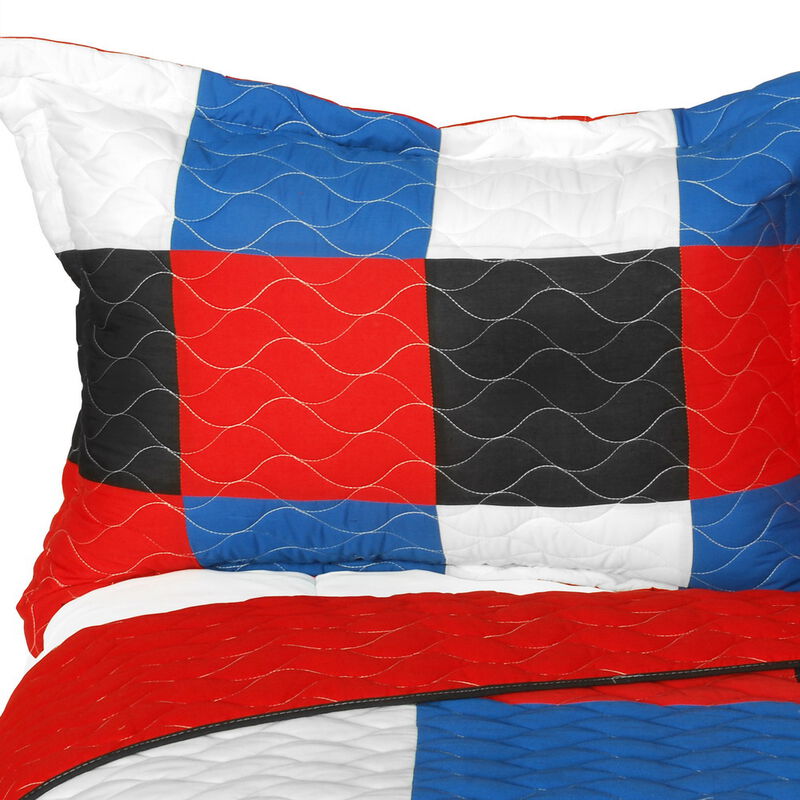 Soft Queen Size Quilt Set with Vermicelli Quilted Patchwork Plaid Design-Red image number 2
