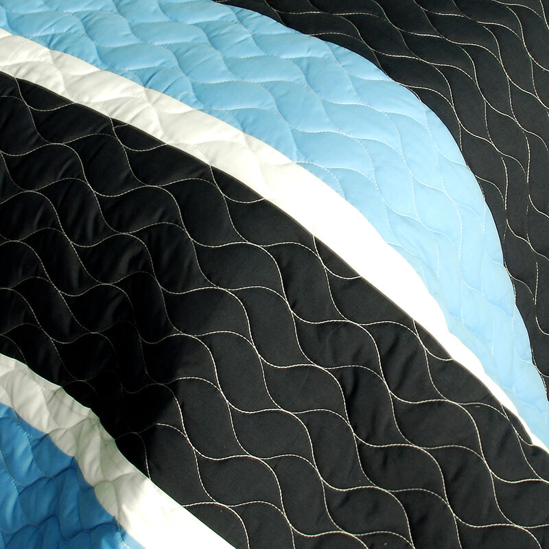 3 Piece Vermicelli Quilted Patchwork Quilt Set Peace of Mind Collection image number 2