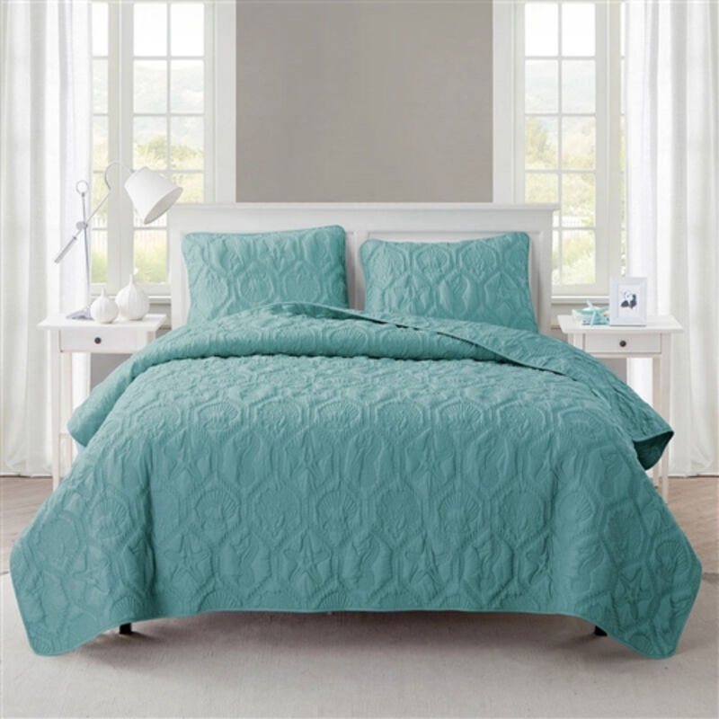 Coastal Beach 3-Piece Quilt Set, Embossed Starfish, Seashell, and Seahorse Pattern for Nautical Bedrooms
