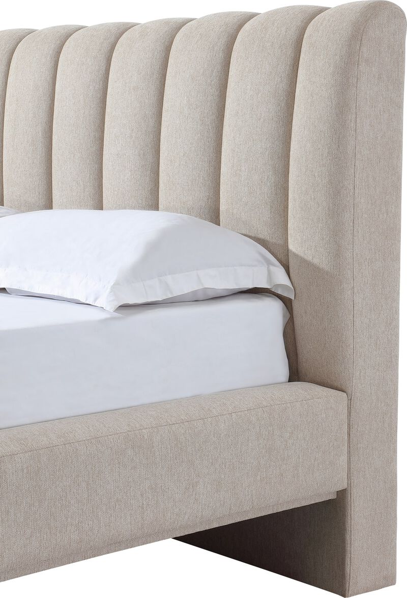 Savage King-size Maximalist Upholstered Bed in Sandy Chenille