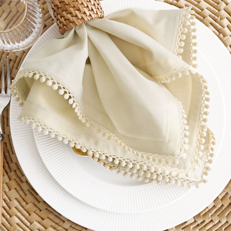 Solino Home Maddie Dinner Napkins &ndash; Set of 4, 20 x 20 in, Machine Washable, Holiday and Everyday Dining