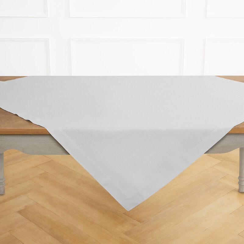 Solino Home Fete 100% Linen Table Throw &ndash; Handcrafted, Machine Washable, Perfect for Holiday and Everyday Dining