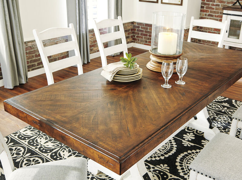Valebeck Dining Table image number 3