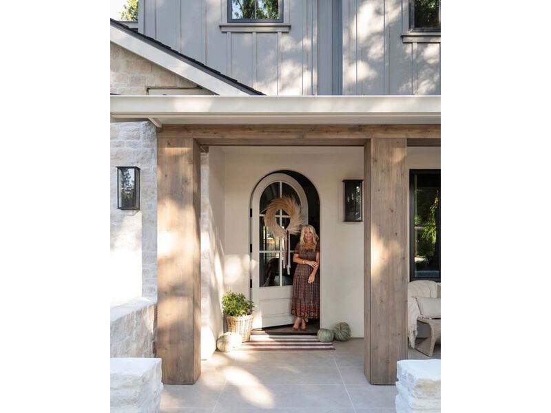 Chauncey Exterior Wall Sconce image number 2