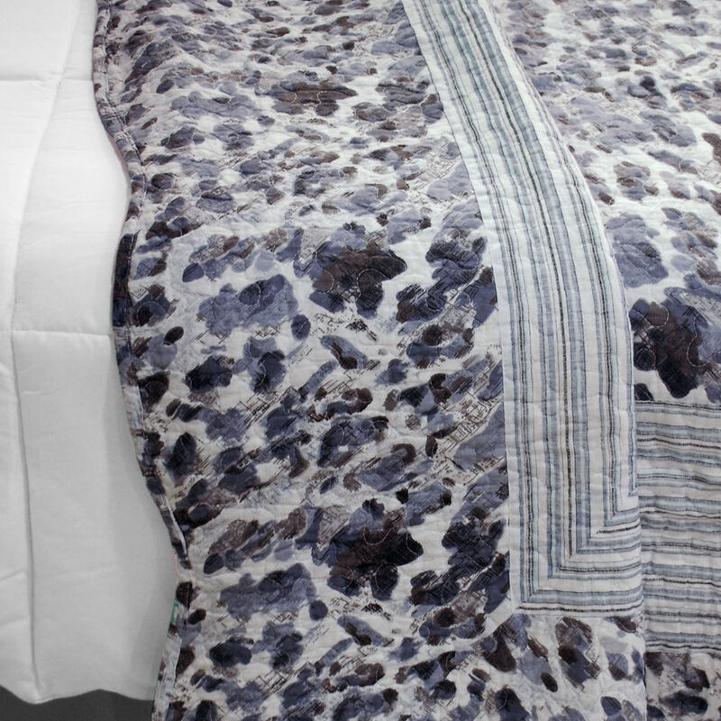 Cotton Vermicelli Quilted Printed Quilt Set 3-Piece with Pillow Shams image number 3