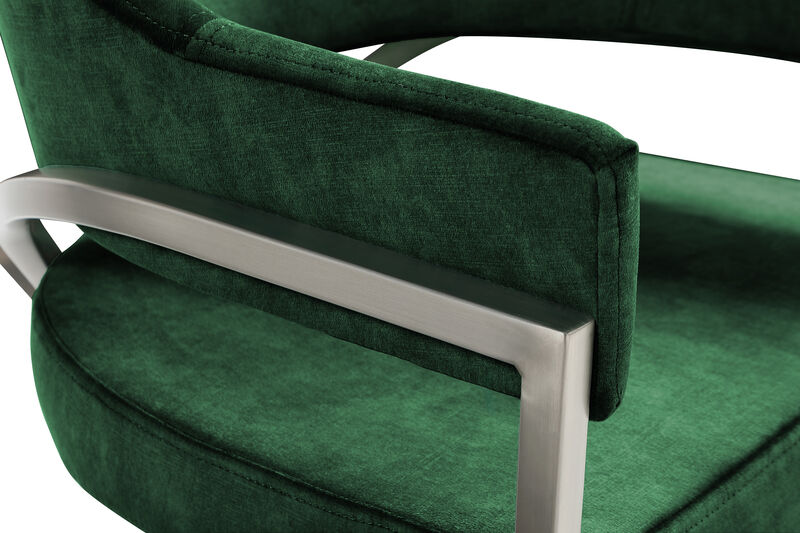 Meridian Furniture Madelyn Green Velvet Dining Chair, Set of 2 image number 4