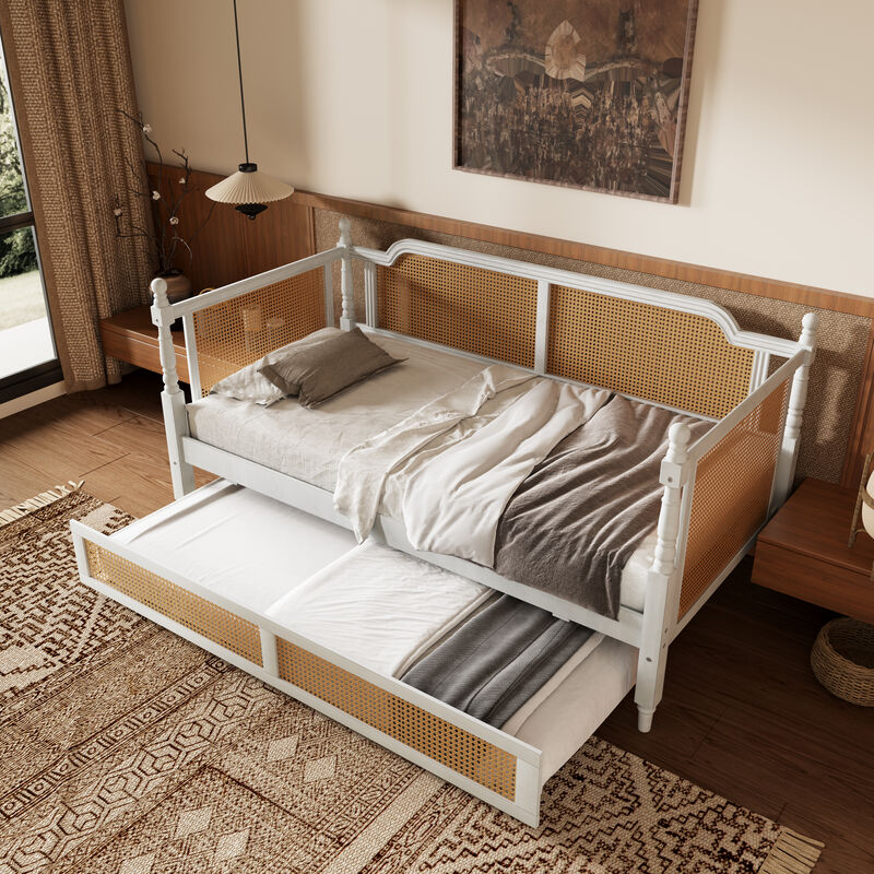 Gomruk Traditional Style Rattan Daybed image number 2