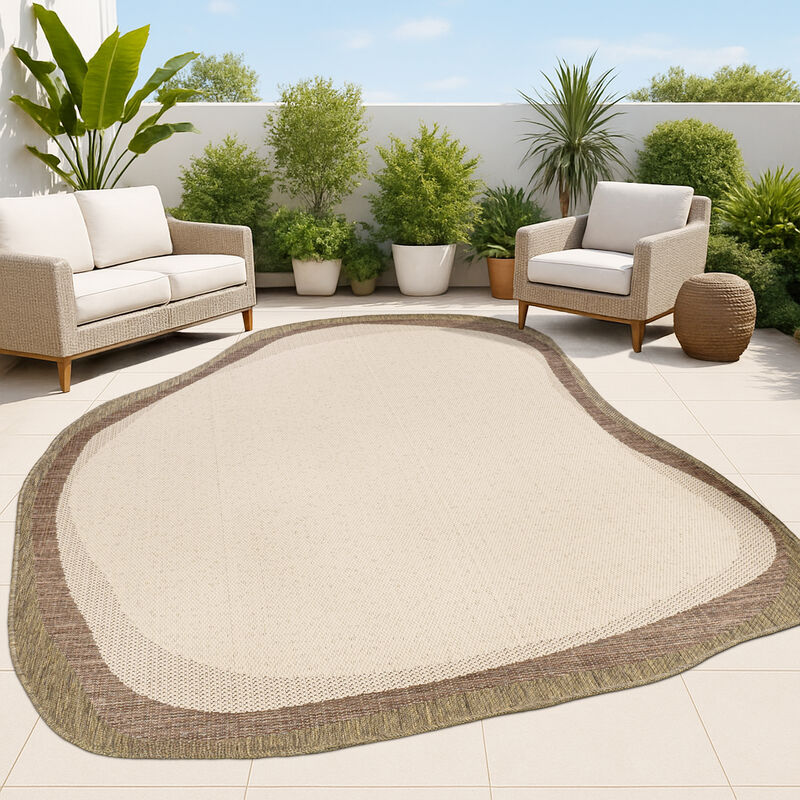 Wyatt Modern Rustic Abstract Indoor/Outdoor Shaped Area Rug