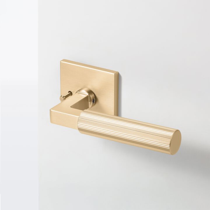Mila Modern Linear Bed/Bath Interior Door Handle with Square Rosette and Concealed Screws (Privacy)