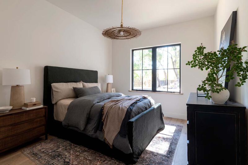 Costa Mesa Pendant image number 2