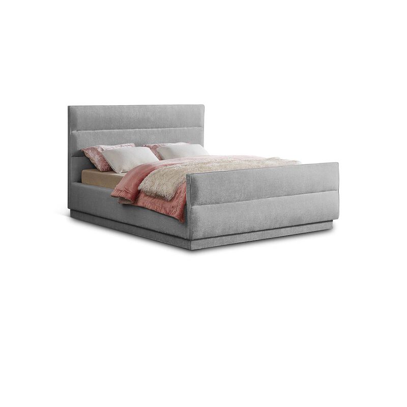 Meridian Furniture Paxton Grey Chenille Fabric King Bed