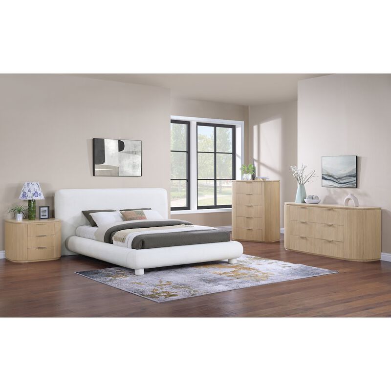 Meridian Furniture Astrid Natural Solid Wood And Oak Veneer Dresser