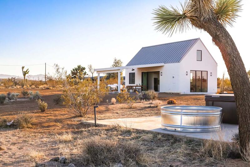 Blade Exterior Wall Sconce image number 1