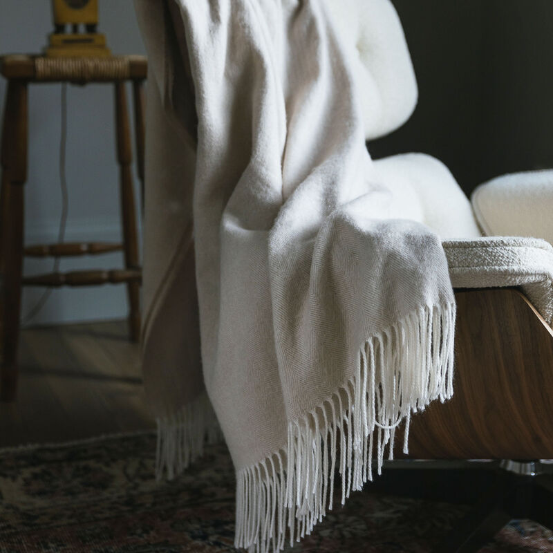 Bamboo Herringbone Tassel Throw