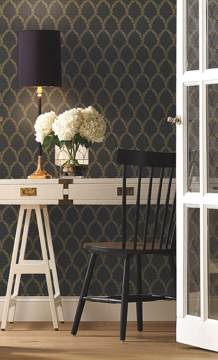 Laurel Gold & Black Wallpaper