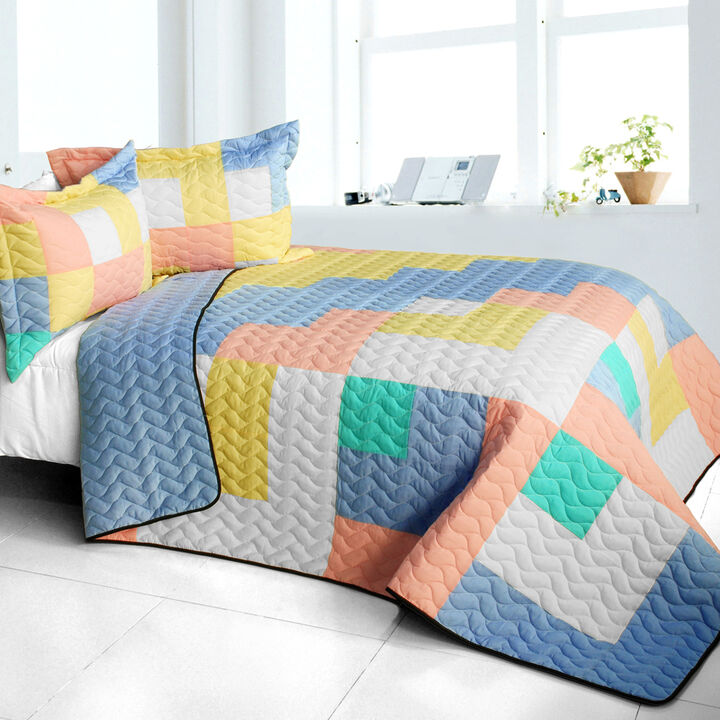 Queen Size 3-Piece Vermicelli Quilted Patchwork Quilt Set with Matching Shams