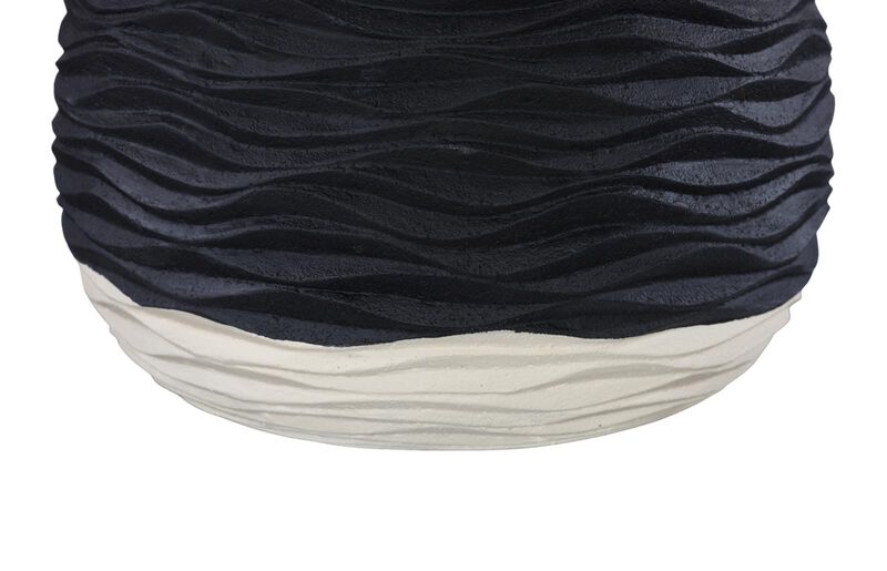 Wavy Large Vase image number 3