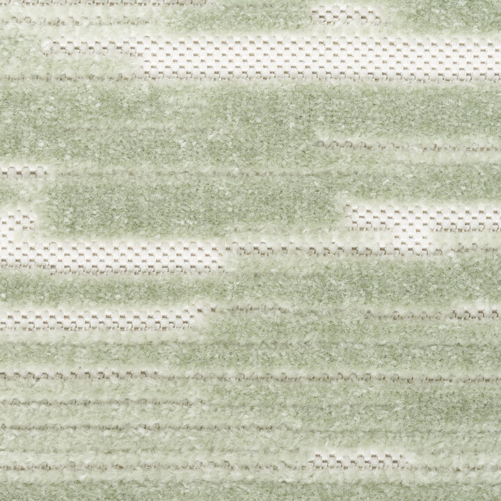 HomeRoots Geometric Area Rug