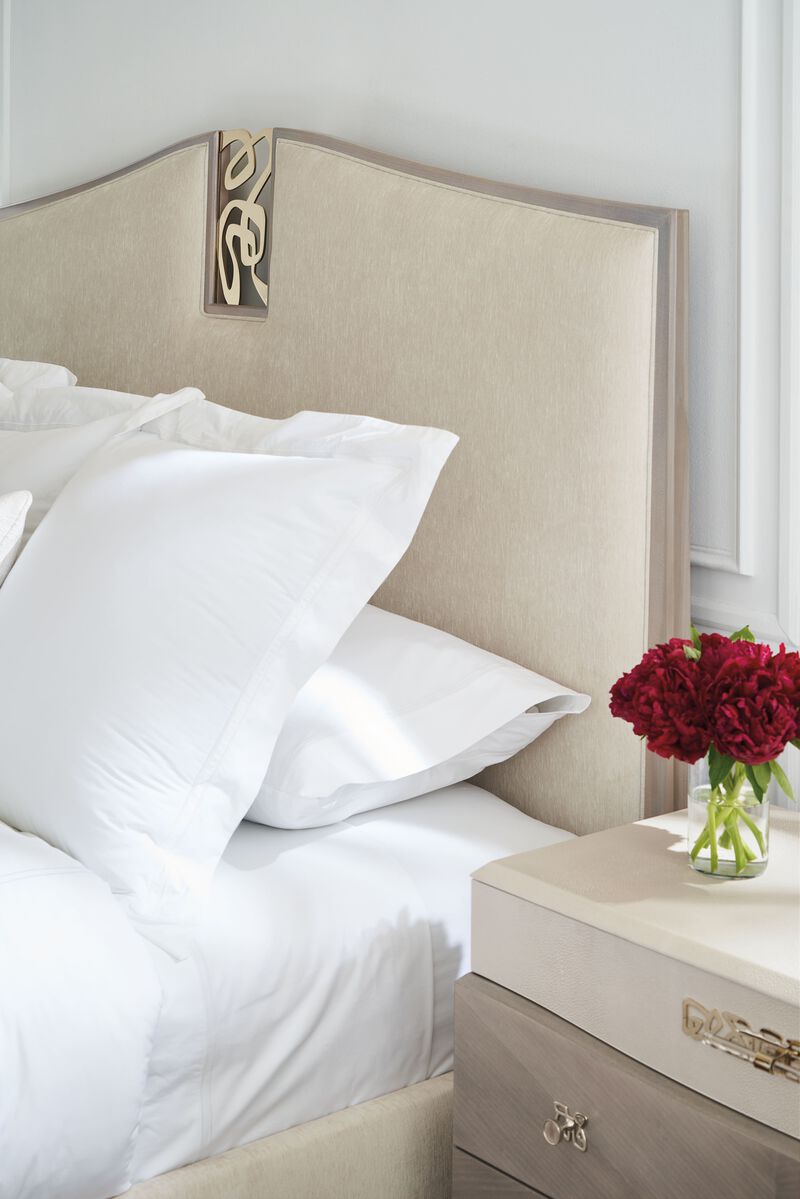 Crescendo Upholstered Queen Bed