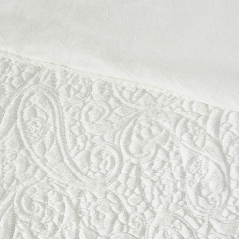 Gracie Mills Caldwell Paisley Faux Fur Emboidered Comforter Set
