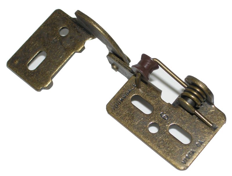 1/2 Overlay Self Closing Knife Hinge for 5/8+ Thick Doors