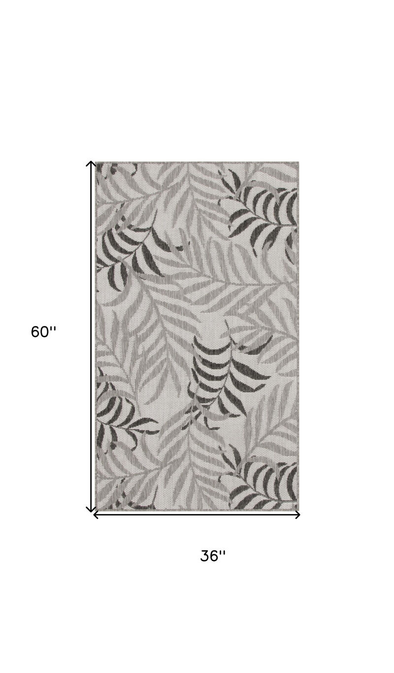 HomeRoots Palm Leaf Indoor Outdoor Area Rug image number 4