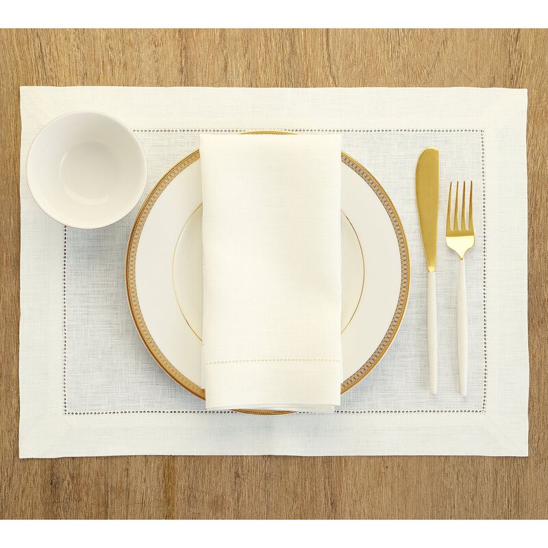 Solino Home Classic Hemstitch 100% Linen Placemats &ndash; Set of 4, 14 x 19 in, Machine Washable, Holiday and Everyday Dining