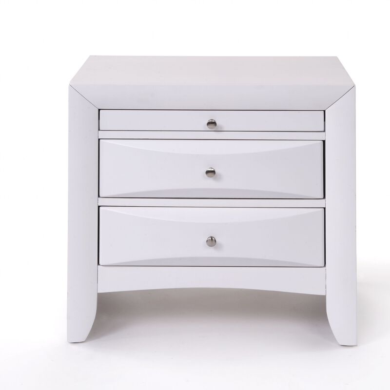 Contemporary Solid Wood Nightstand with 3 Drawers – Functional Bedroom Storage