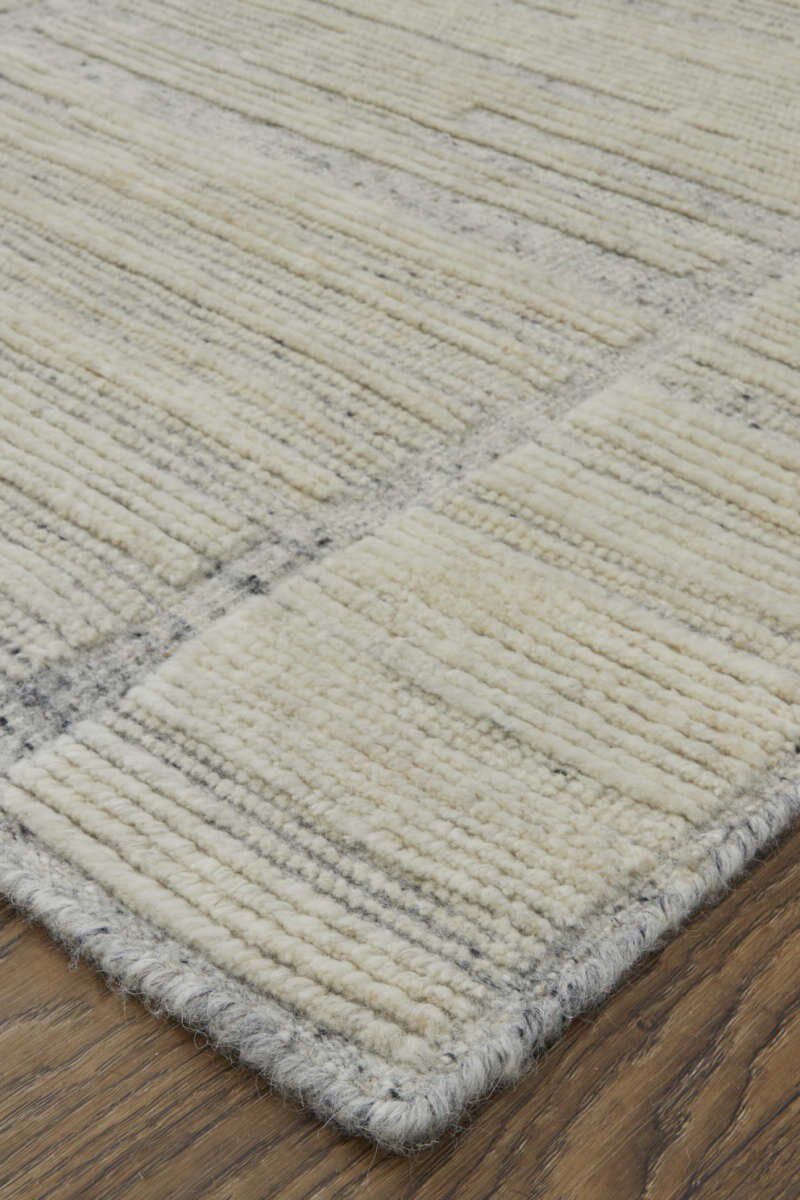 Bluff T6041 Collection by Thom Filicia image number 4