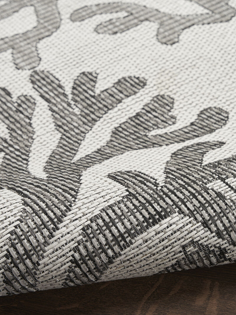 Garden Oasis GOA05 Gray 3' x 5' Rug