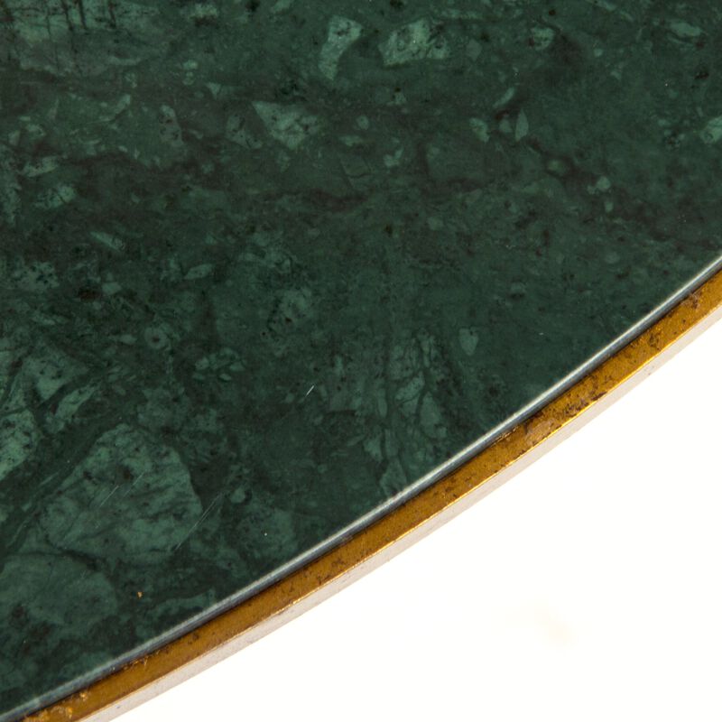 Caine Table image number 3