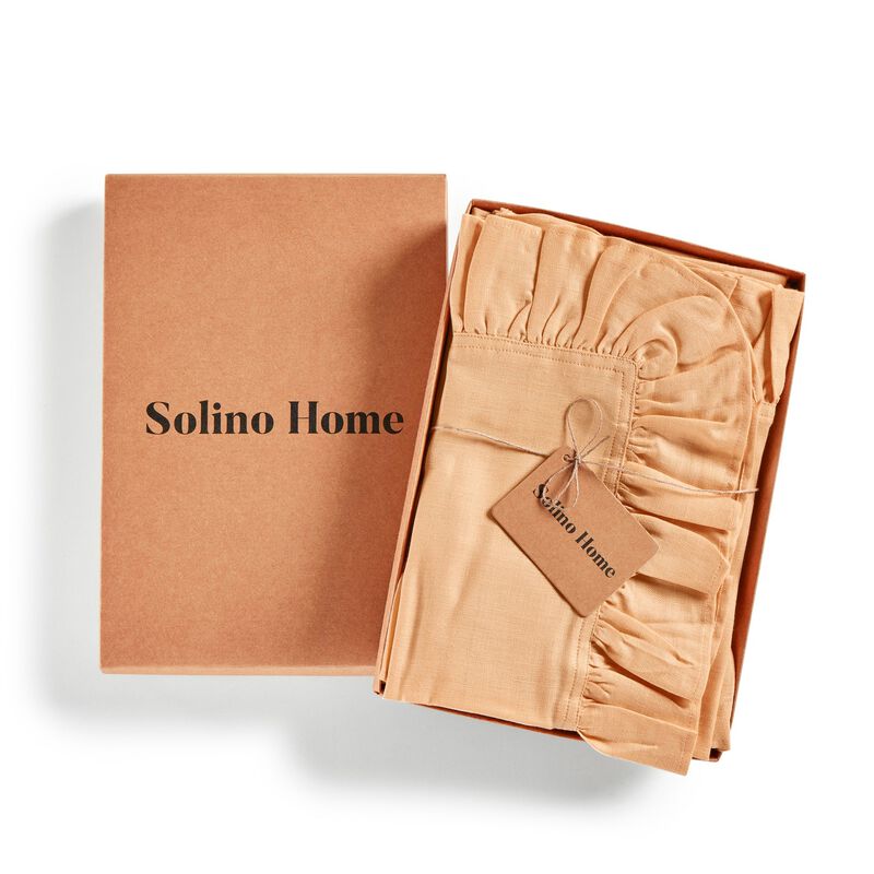 Solino Home Gabrielle Ruffle 100% Linen Dinner Napkins &ndash; Set of 4, 20 x 20 in, Machine Washable, Holiday and Everyday Dining