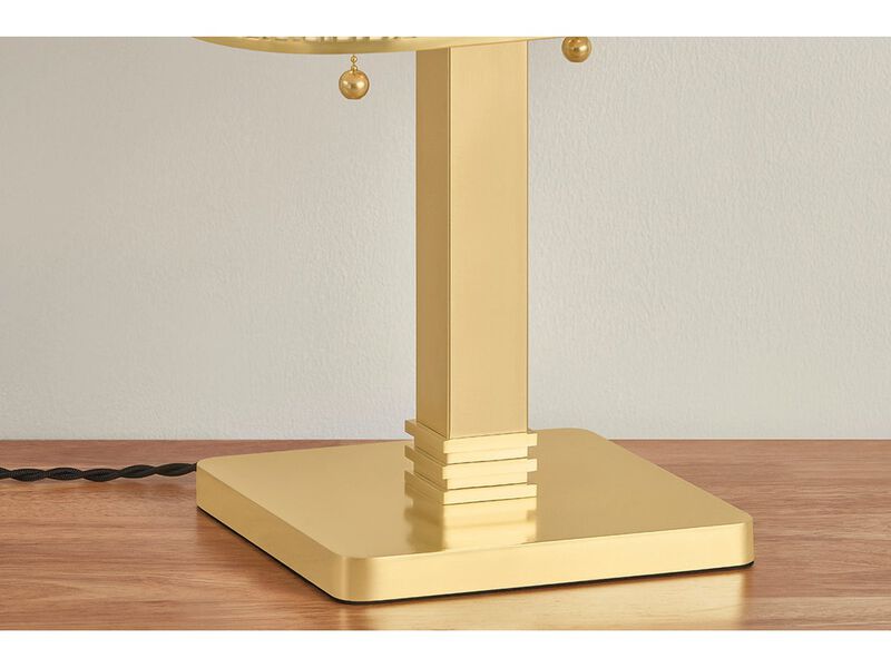 Claude Table Lamp image number 3