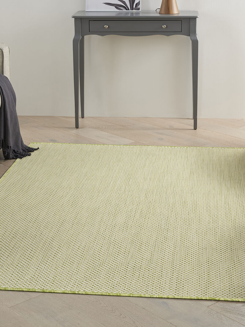 Courtyard COU01 Ivory/Green 6' x 9' Rug