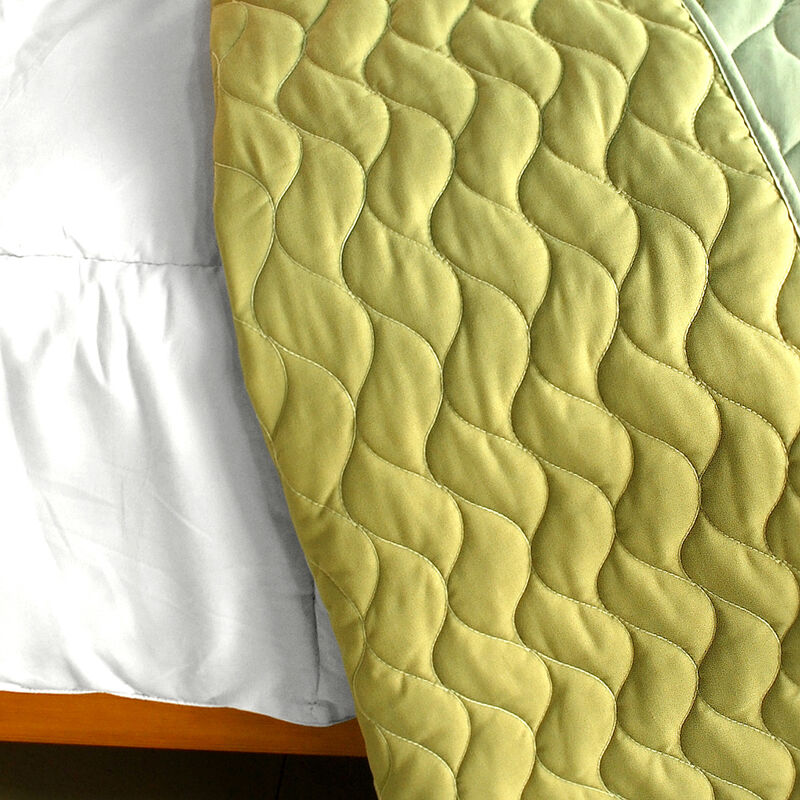 Full Queen Angels Walk on Through 3 Piece Patchwork Quilt Bedding Set image number 3
